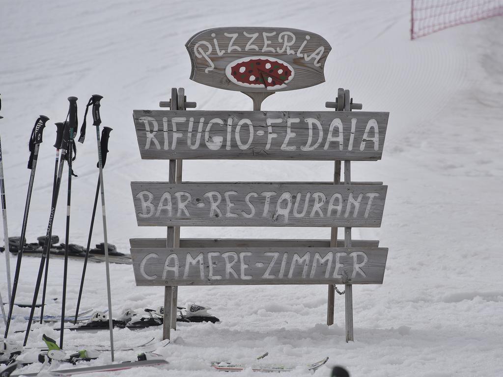 Готель Rifugio Fedaia Мальга-Чапела Екстер'єр фото